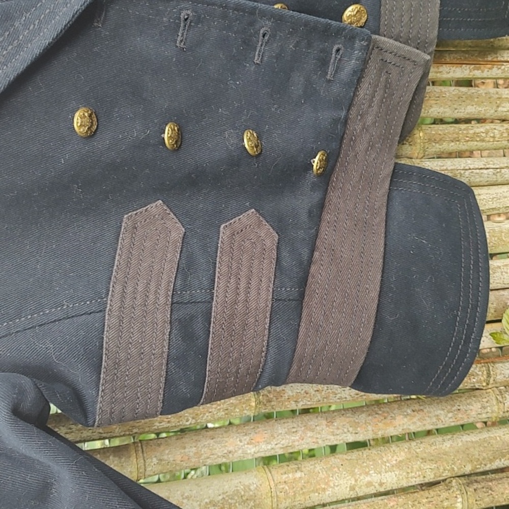 Cropped Jacket - Picture 4 of 7